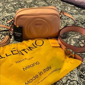 Authentic Valentino Purse with dustbag. Worn once